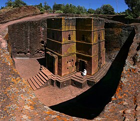 Lalibela-Eglise Ganna en Éthiopie : une célébration colorée de Noël
