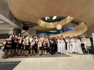 Gift-of-Love-par-Bridges-Eastern-Europe-for-Dialogue-300x225 Bridges - Eastern European Forum for Dialogue remporte le premier prix de la Semaine mondiale de l'harmonie interconfessionnelle