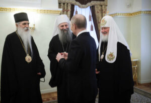 Porphyre-de-Serbie-rencontre-Vladimir-Poutine-300x206 FECRIS, une séparation de façade avec Moscou
