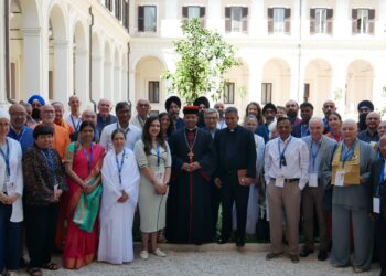 Bouddhistes, chrétiens, hindous, jaïns et sikhs en Europe - Photo: Chady Chata/WCC